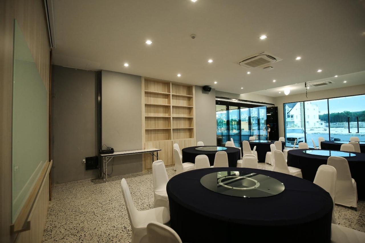 Hotel Scarlett Ban ba Ngan Экстерьер фото