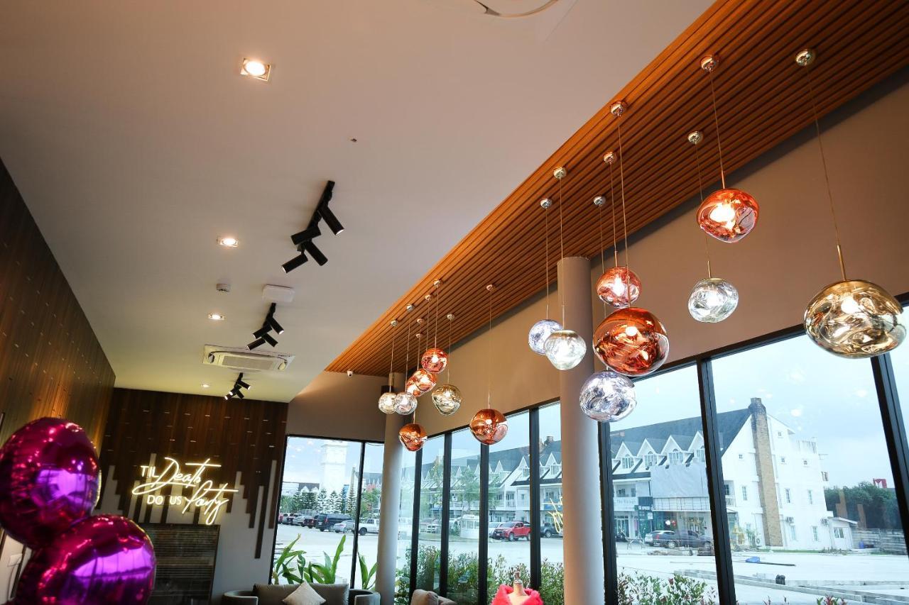 Hotel Scarlett Ban ba Ngan Экстерьер фото
