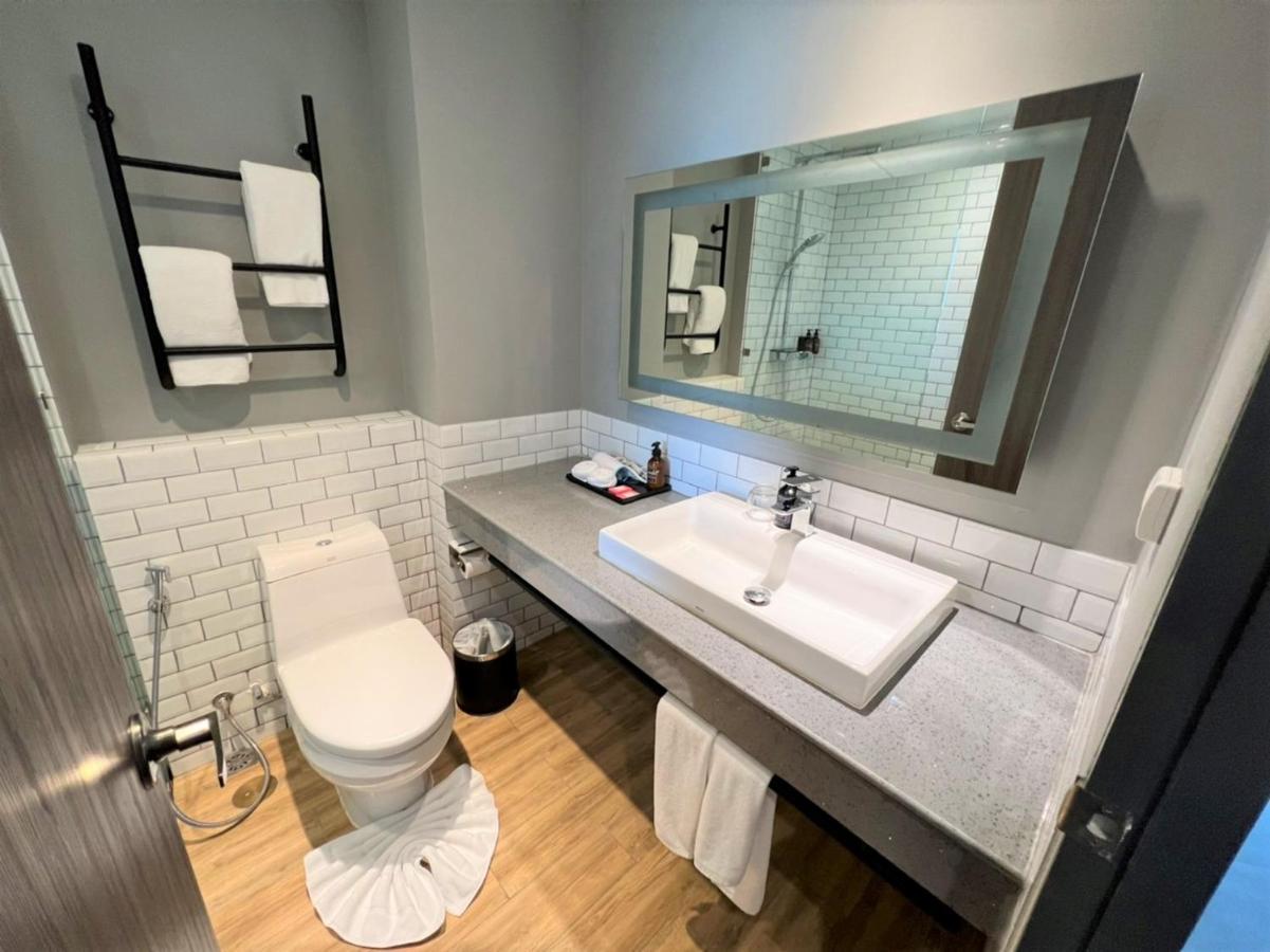 Hotel Scarlett Ban ba Ngan Экстерьер фото